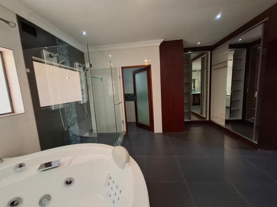 4 Bedroom Property for Sale in Safari Gardens North West